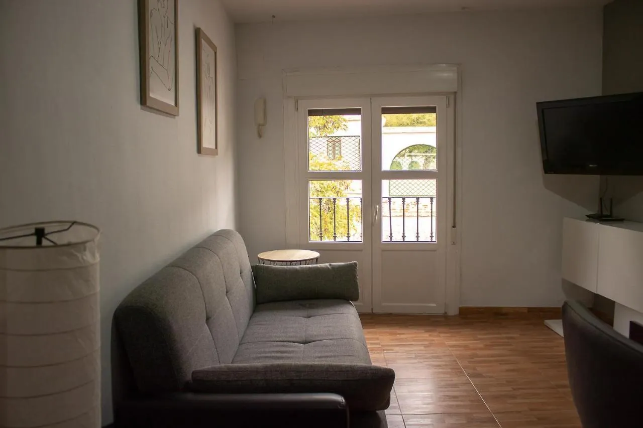 Piso para cuatro a los pies de la Alhambra Granada Apartamento
